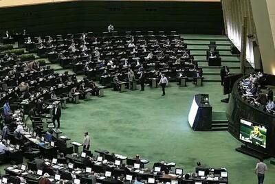 روزنامه اعتماد خبر داد؛ برنامه پزشکیان برای ارائه طرح به مجلس برای رفع فیلترینگ
