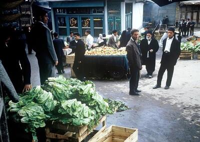 (عکس) سفر به ایران قدیم؛ ترفند عجیب بنکداران میادین تره‌بار برای گران‌فروشی لو رفت!