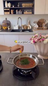 فیلم آموزش پخت مرغ عسلی در منزل