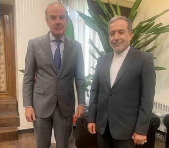  انریکه مورا با عراقچی دیدار کرد