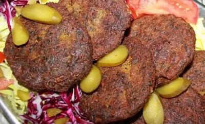 طرز تهیه کوکو بادمجان برای شام (ترد و ساده)