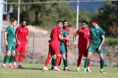 خارجی‌های پرسپولیس هندوانه در بسته هستند