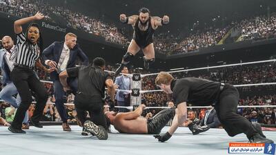 جزئیات بیشتر از مصدومیت سث رالینز در شوی راو/ اخبار WWE - پارس فوتبال | خبرگزاری فوتبال ایران | ParsFootball