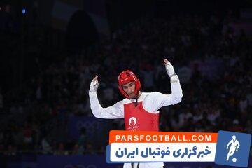 عکس | لبخند پسر طلایی ایران مقابل برج ایفل - پارس فوتبال | خبرگزاری فوتبال ایران | ParsFootball