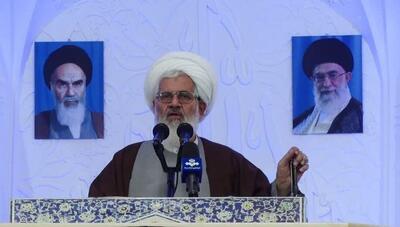 امام جمعه زنجان: فرزندان کشور در صنایع دفاعی نیز افتخار آفرین هستند
