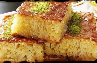 طرز تهیه کیک باقلوا شربت دار تُرد و بِرشته