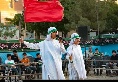 اکران نمایش اشکواره حسینی در کربلا معلی - تسنیم