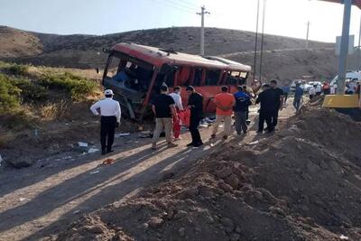 واژگونی اتوبوس زائران اربعین با ۱۵ زخمی