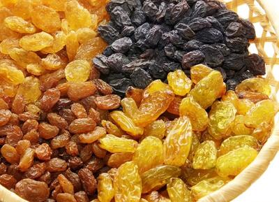 طرز تهیه کشمش پلویی خانگی: روشی آسان برای خشک کردن انگور و تهیه کشمش خوشمزه | خواص کشمش پلویی