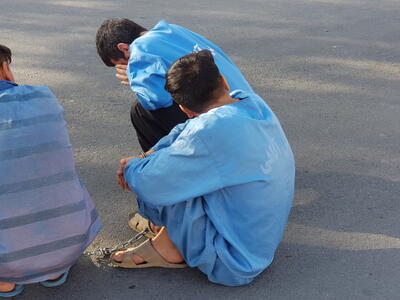 تصادف، سارقان زورگیر را گیر انداخت | همدستی نوجوان ۱۷ ساله افغان با جوان ایرانی برای سرقت های سریالی