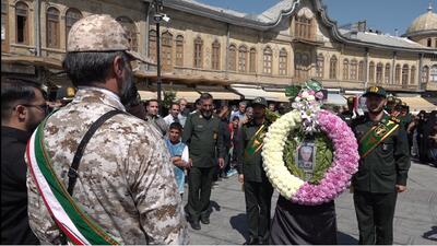 پیکر مطهر جانباز ۷۰ درصد همدانی در میدان امام خمینی (ره) تشیع شد