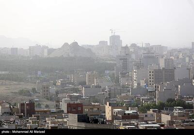 وزش باد شدید و گردو خاک قم را فرا می‌گیرد - تسنیم