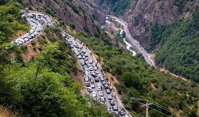 حجم بالای مسافران در جاده های خروجی از تهران به سمت شمال کشور | تصاویر