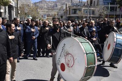 ایلام در سالروز شهادت ثامن الحجج(ع) غرق ماتم و عزا شد