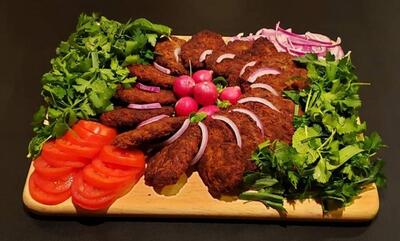 طرز تهیه کتلت تهرانی؛ غذایی که از خوردنش سیر نمی‌شوید