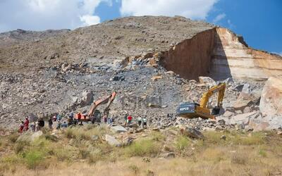 مطالبه تجهیزات پس از ۸۰ روز/ خانواده مفقودی معدن شازند خواستار تسریع عملیات جستجو شدند