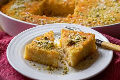 طرز تهیه بسبوسه کرمدار، یک دسر خوشمزه و سنتی