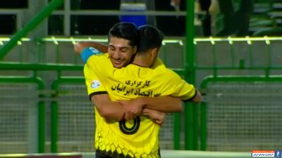 شوت دیدنی محمدکریمی؛ گل اول سپاهان به ملوان - پارس فوتبال | خبرگزاری فوتبال ایران | ParsFootball