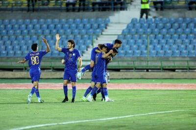 وقایع مهم نیمه اول بازی استقلال الغرافه و پرسپولیس الاهلی + ویدئو