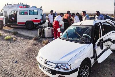 ۱۰ نفر از سوانح مرگبار رانندگی در کاشان نجات یافتند