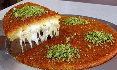 طرز تهیه کادایف ترکیه‌ای؛ همراه با گرم‌نوش مخصوص