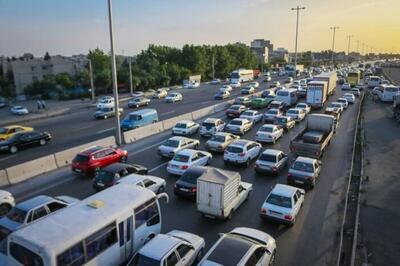 این جاده ها شلوغ است  تردد نکنید