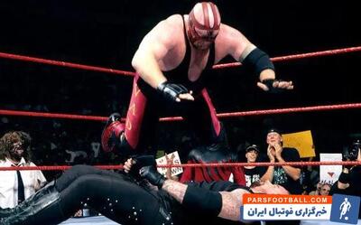 وقتی ستاره WWE با مجری تلویزیون کویت دست به یقه شد - پارس فوتبال | خبرگزاری فوتبال ایران | ParsFootball