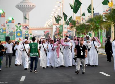 وزیر نفت؛ میهمان ویژه جشن ملی عربستان + عکس