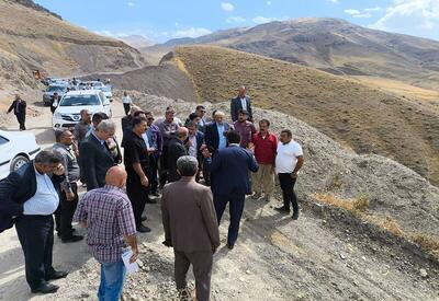 مشکل تردد کامیون های حامل مواد معدنی از روستای سرنجیانه سنندج برطرف می‌شود