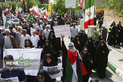 تجمع و راهپیمایی مردم انقلابی شهر مقدس قم آغاز شد