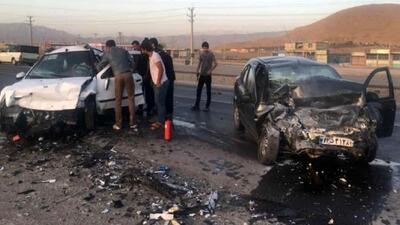 عملیات نجات برای 6 مصدوم تصادف سمند با تیبا در جاده آبادان