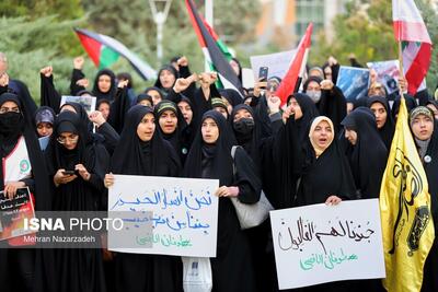 راهپیمایی ۱۰ هزار نفری حماسی دانشجویی در حمایت از رزمندگان مقاومت و عملیات وعده صادق ۲