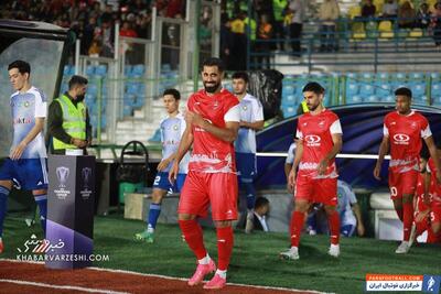 رقص ستاره پرسپولیس برای خارجی‌ها +عکس - پارس فوتبال | خبرگزاری فوتبال ایران | ParsFootball