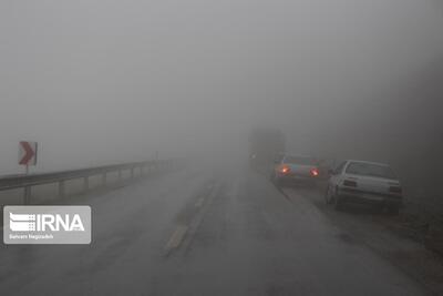 مه‌گرفتگی و لغزندگی برخی از جاده‌های شمالی خراسان رضوی