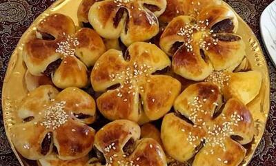 طرز تهیه نان خرمایی بدون کره برای بچه مدرسه‌ای‌ها