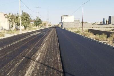 ۵۲ هزارمتر مربع از معابر روستاهای تایباد آسفالت شد