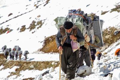 کولبری که با خود ۳۰۰ کلت جنگی وارد کشور کرده است!