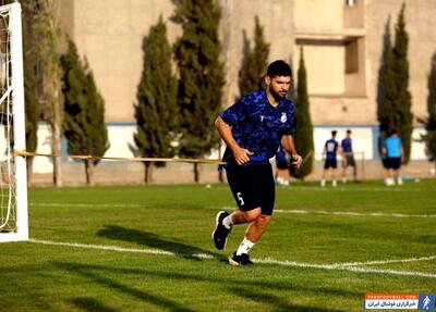 بازگشت مهدی مهدی پور به تمرینات استقلال / عکس - پارس فوتبال | خبرگزاری فوتبال ایران | ParsFootball