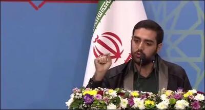 پزشکیان به احترام دانشجویِ معترض از پشت تریبون کنار رفت و از سِن پایین آمد /گلایه رئیس جمهور از رفتار کارمند دانشگاه تهران /حاشیه نگاری ایسنا - عصر خبر