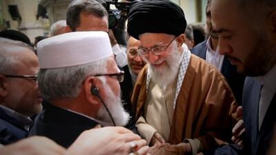 هرکس می‌خواهد با ظلم مبارزه کند به ارتش آیت الله خامنه‌ای بپیوندد