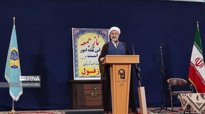 امام جمعه دزفول: امت اسلام برای مقابله با استکبار ید واحد شود