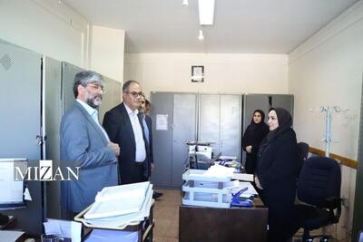 رئیس کل دادگستری آذربایجان غربی از مجتمع شورای حل اختلاف ارومیه بازدید کرد