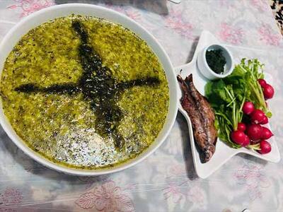 طرز تهیه آش ترش گیلانی غذای محلی شمال ایران/ چرا آش ترش گیلانی رو برای خانومای باردار درست میکنن؟