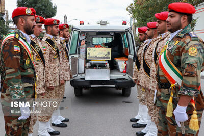 تصاویر: تشییع شهید رضا مرادی در شهر دندی