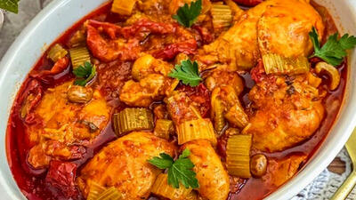 طرز تهیه خورش کرفس قرمز