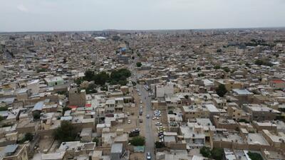 ۱۶۵۰ مترمربع بدنه محور دروازه ری قم جداره‌سازی شد