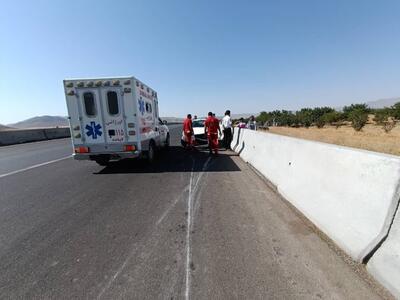 مصدومیت ۲ نفر در حادثه برخورد سمند با نیوجرسی در برخوار