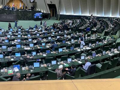 جدل دو نماینده بر سر یک پیشنهاد /روح الامینی: این چه اختناقی است که رسایی پیشنهاد می دهد /رسایی: صرفا یک پیشنهاد بود - عصر خبر