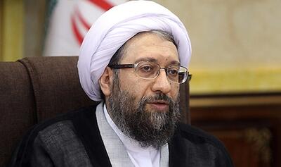 آملی لاریجانی : نمایندگان مجلس سخنان بی‌سند را تکرار نکنند / تکرار این مطالب، تنش بی‌دلیلی را در جامعه ایجاد می‌کند