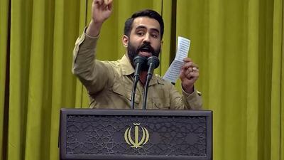 رجزخوانی حسین طاهری در دیدار دانش آموزان با رهبر انقلاب: سید علی خامنه‌ای فاتح جنگ است + فیلم